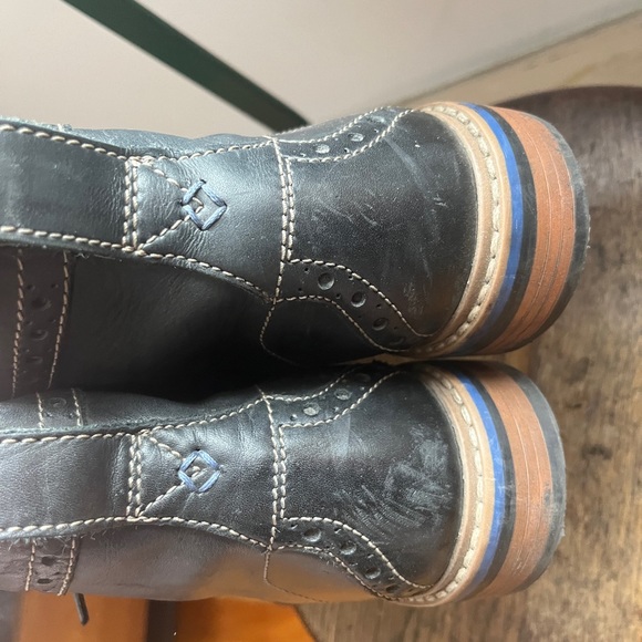 Bostonian Men’s wingtip boots so classy!!! - Picture 11 of 12